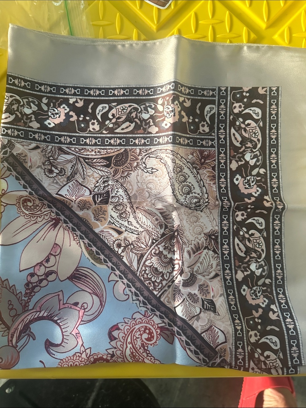 Steve Madden Gray and Pink Patterned Hair Scarf - Picture 2 of 3